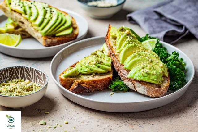 vegan breakfast - avocado toast